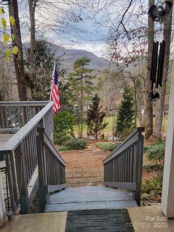 184 Pisgah Shadows Road, Penrose, NC 28766