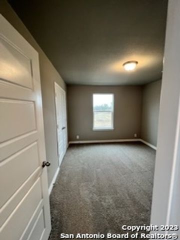 2031 Silver Oaks, San Antonio, TX 78213