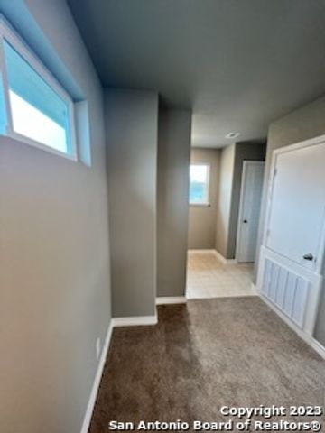 2031 Silver Oaks, San Antonio, TX 78213