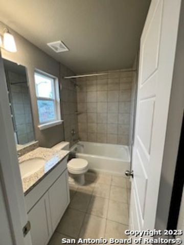 2031 Silver Oaks, San Antonio, TX 78213