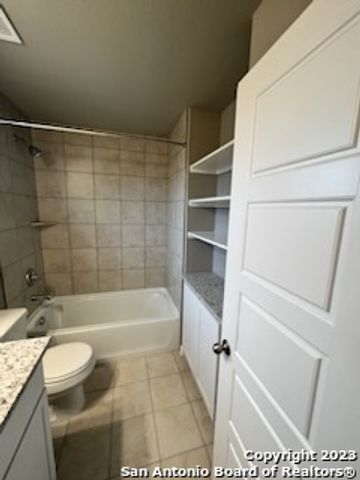 2031 Silver Oaks, San Antonio, TX 78213