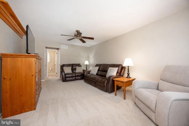 1900 DAVIS DR, Eagleville, PA 19403