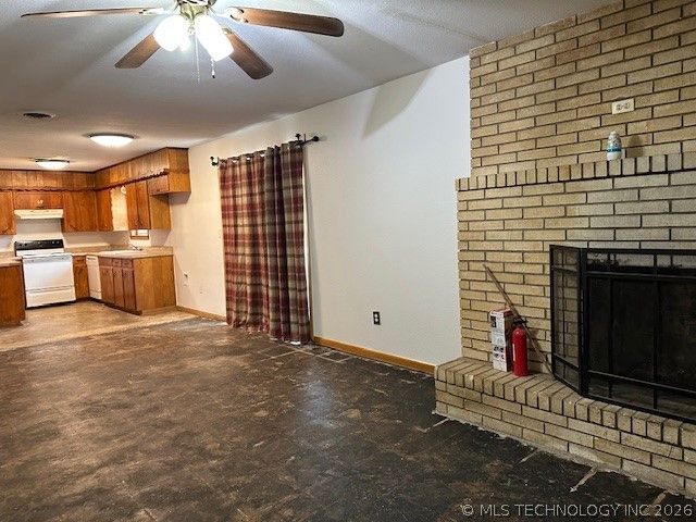 906 NW 1st Street, Wagoner, OK 74467