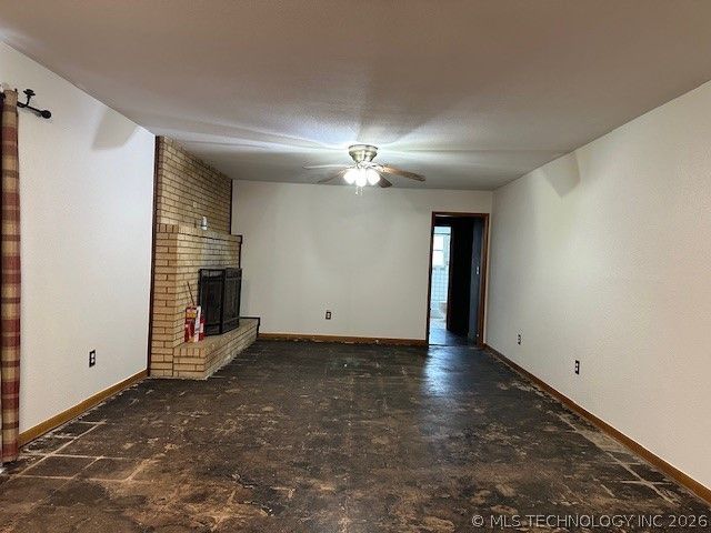 906 NW 1st Street, Wagoner, OK 74467