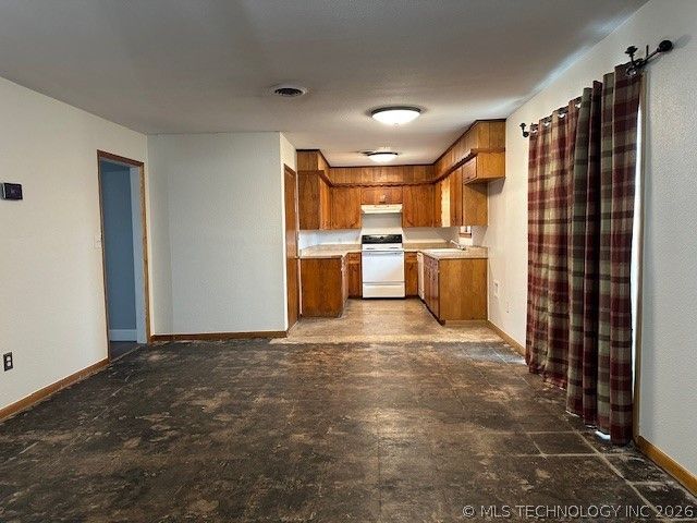 906 NW 1st Street, Wagoner, OK 74467