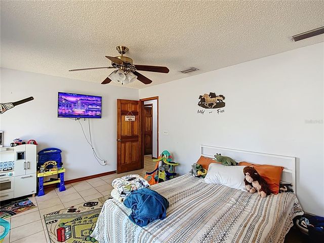 7838 ROLLING GROVE DRIVE E, Lakeland, FL 33810