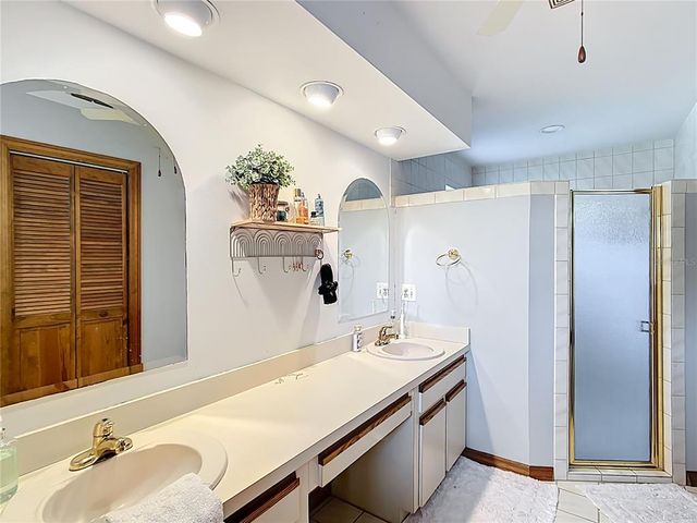 7838 ROLLING GROVE DRIVE E, Lakeland, FL 33810