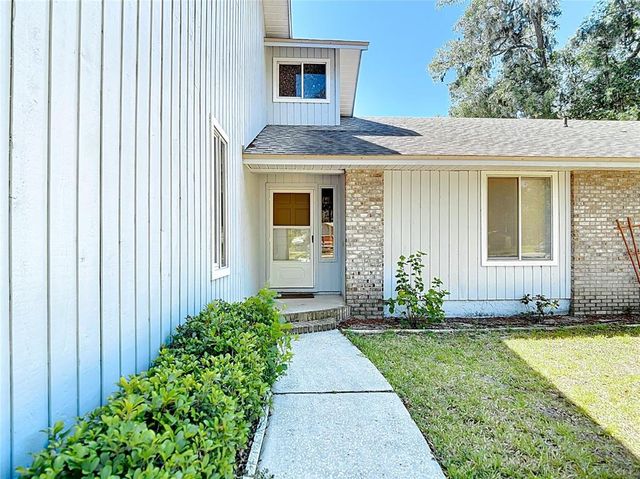 7838 ROLLING GROVE DRIVE E, Lakeland, FL 33810