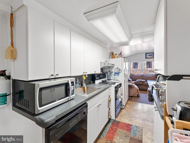 1910 WINSLOW RD, Williamstown, NJ 08094