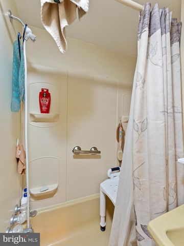 1910 WINSLOW RD, Williamstown, NJ 08094