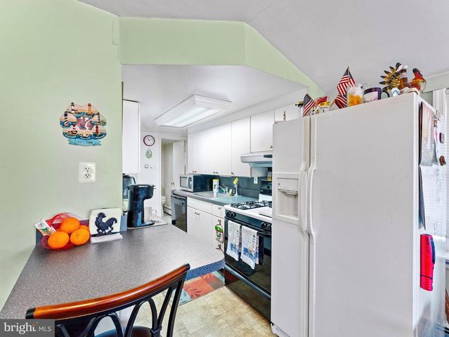 1910 WINSLOW RD, Williamstown, NJ 08094