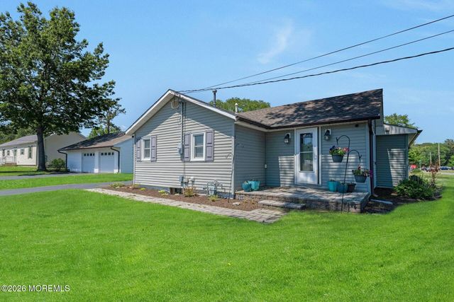 201 Commonwealth Boulevard, Manchester, NJ 08759