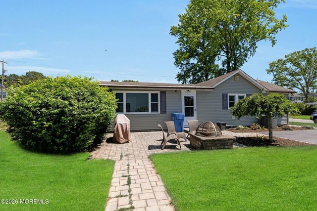 201 Commonwealth Boulevard, Manchester, NJ 08759