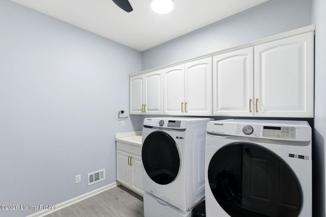 305 Gablewood Cir, Louisville, KY 40245