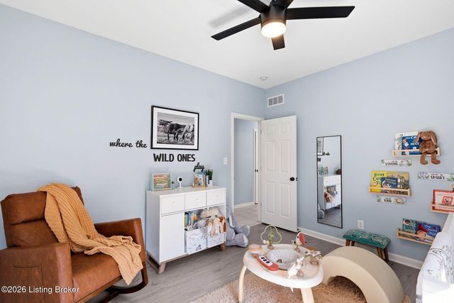 305 Gablewood Cir, Louisville, KY 40245