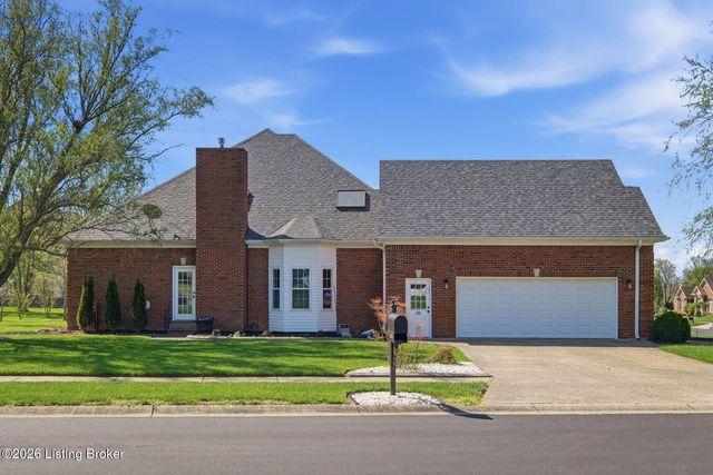 305 Gablewood Cir, Louisville, KY 40245