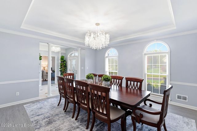 305 Gablewood Cir, Louisville, KY 40245