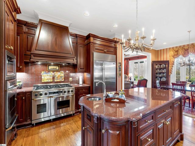 1912 Roe Ford Road, Greenville, SC 29617