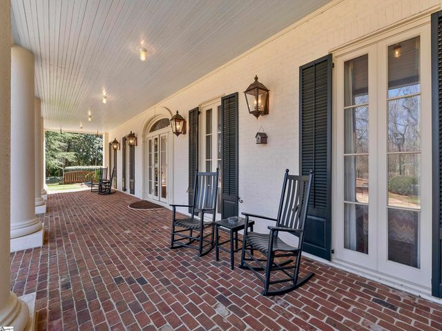 1912 Roe Ford Road, Greenville, SC 29617