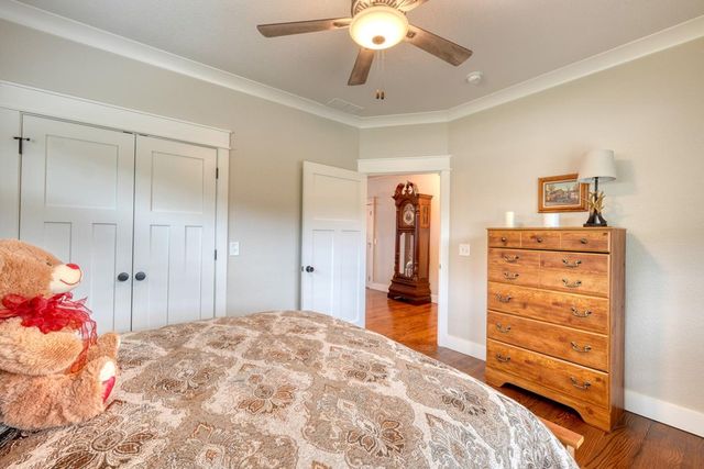 25 Ivy Log Heights Spur, Young Harris, GA 30582