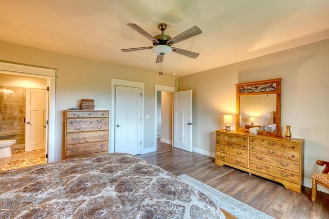25 Ivy Log Heights Spur, Young Harris, GA 30582