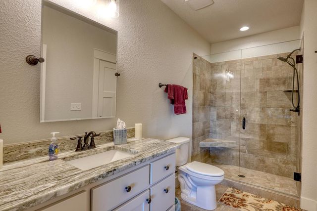25 Ivy Log Heights Spur, Young Harris, GA 30582