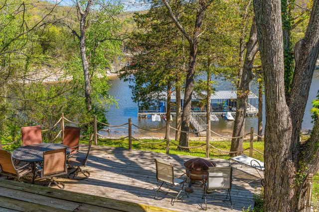 99 Shady Place Lane, Blue Eye, MO 65611