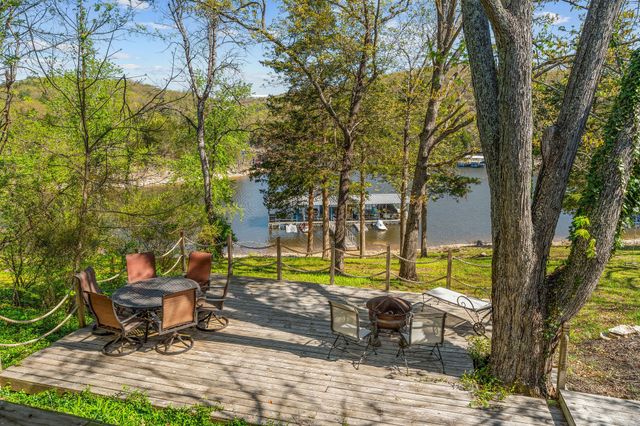 99 Shady Place Lane, Blue Eye, MO 65611