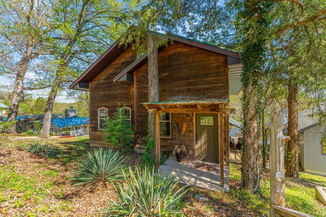 99 Shady Place Lane, Blue Eye, MO 65611