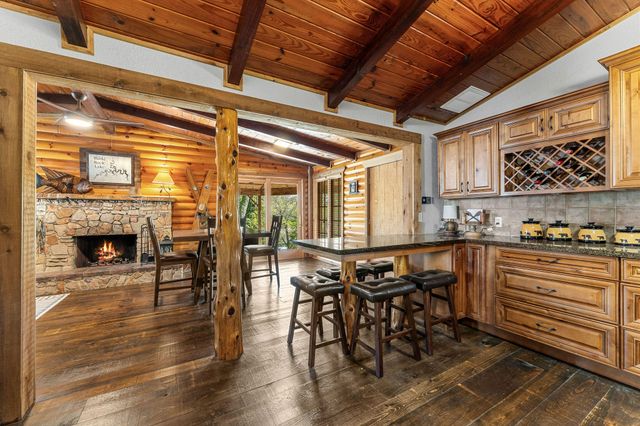 99 Shady Place Lane, Blue Eye, MO 65611