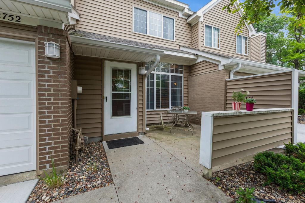2752 Autumnwood Lane, Minnetonka, MN 55305 — photo 3