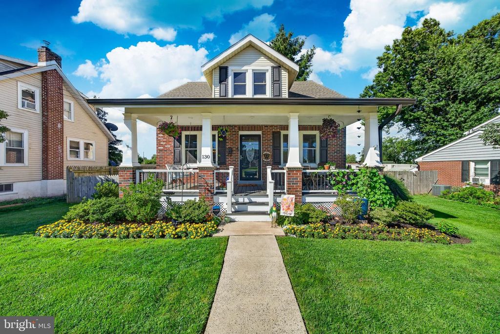 130 FRANKLIN AVE, SOUDERTON, PA 18964 — exterior