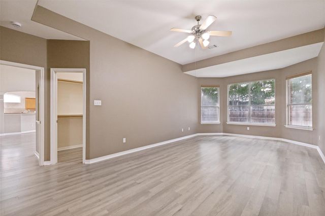 2244 Fernspring DR, Round Rock, TX 78665