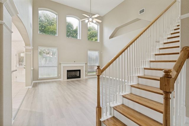 2244 Fernspring DR, Round Rock, TX 78665