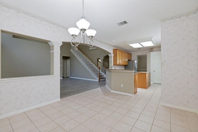 2244 Fernspring DR, Round Rock, TX 78665