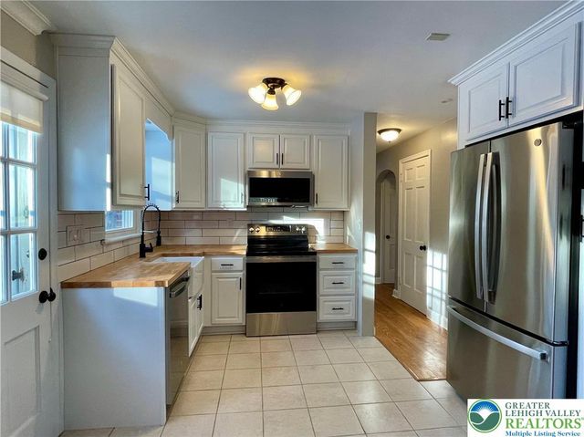 2321 Montgomery Street, Bethlehem City, PA 18017