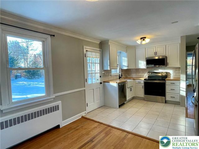 2321 Montgomery Street, Bethlehem City, PA 18017