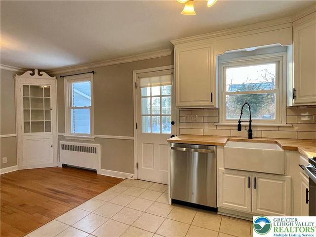 2321 Montgomery Street, Bethlehem City, PA 18017