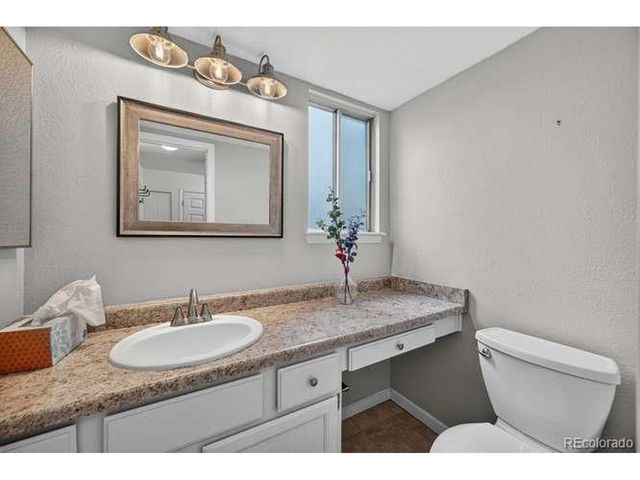 10728 Kimball St, Parker, CO 80134