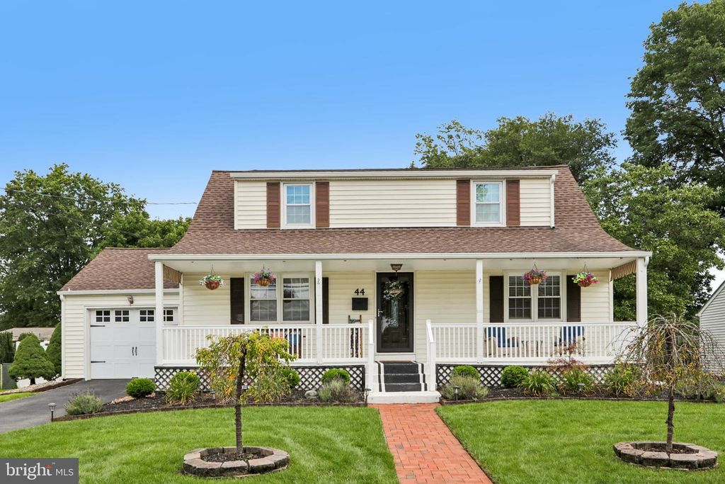 44 PINTINALLI DR, HAMILTON, NJ 08619 — exterior