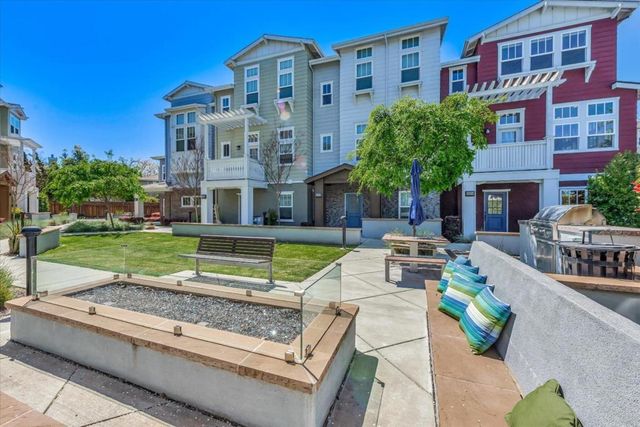 1911 Stella Street, Mountain View, CA 94043