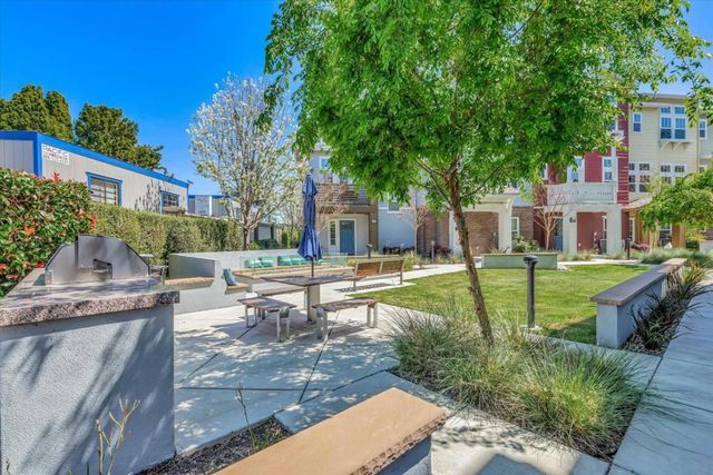 1911 Stella Street, Mountain View, CA 94043