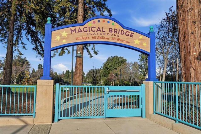1911 Stella Street, Mountain View, CA 94043