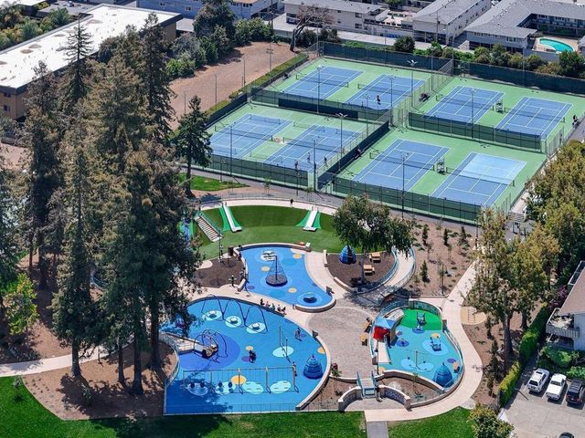 1911 Stella Street, Mountain View, CA 94043