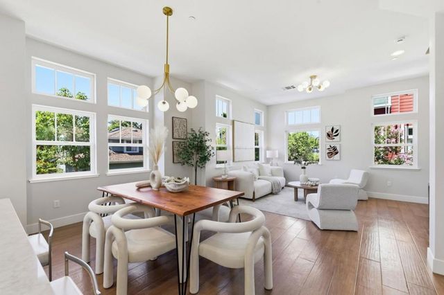 1911 Stella Street, Mountain View, CA 94043