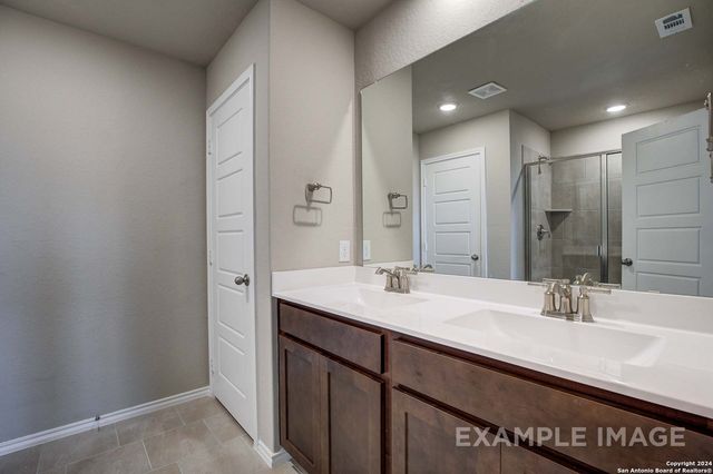 16415 Basil Cove, Elmendorf, TX 78112