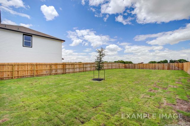 16415 Basil Cove, Elmendorf, TX 78112
