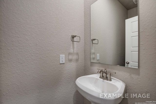 16415 Basil Cove, Elmendorf, TX 78112
