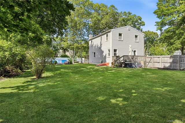 12 Lakeview Drive, Middle Island, NY 11953