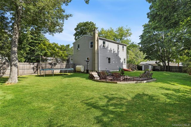 12 Lakeview Drive, Middle Island, NY 11953